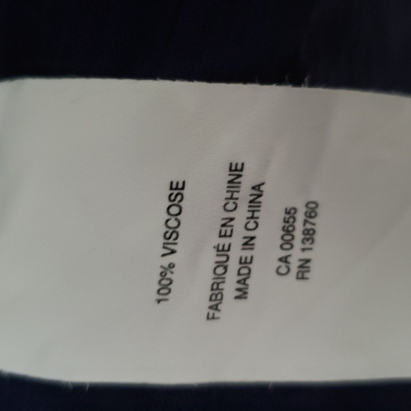 Reitman's open shoulder dye blouse - Picture 3 of 3